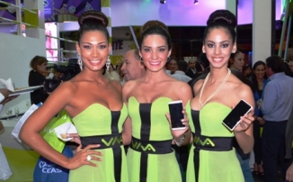 Telefonica viva en expocruz 2013 - modelos-Paraguay